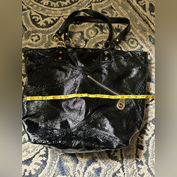 Michael Kors Leather Tote Bag - Picture 2 of 10